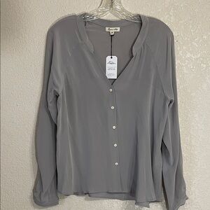 ( NEW ) Women's 100% Silk Gray Button-Up Blouse